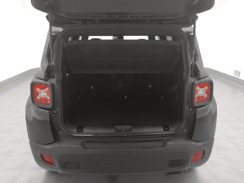 Used 2021 Jeep Renegade Latitude image 29