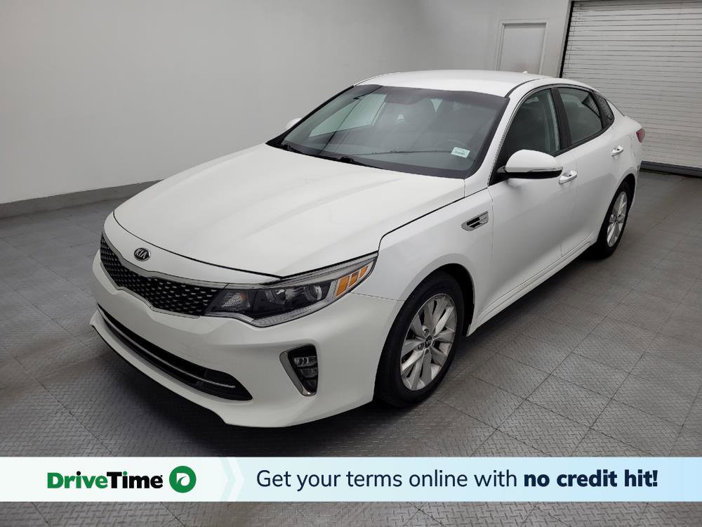 Used 2018 Kia Optima S FWD image 1