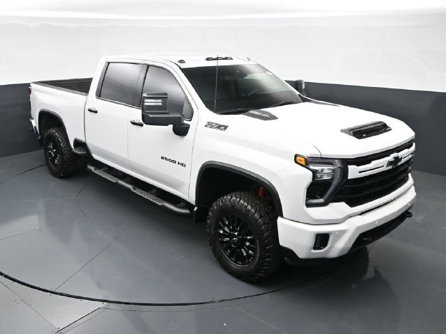 Used 2024 Chevrolet Silverado 2500 LTZ w/ LTZ Plus Package AWD/4WD image 36