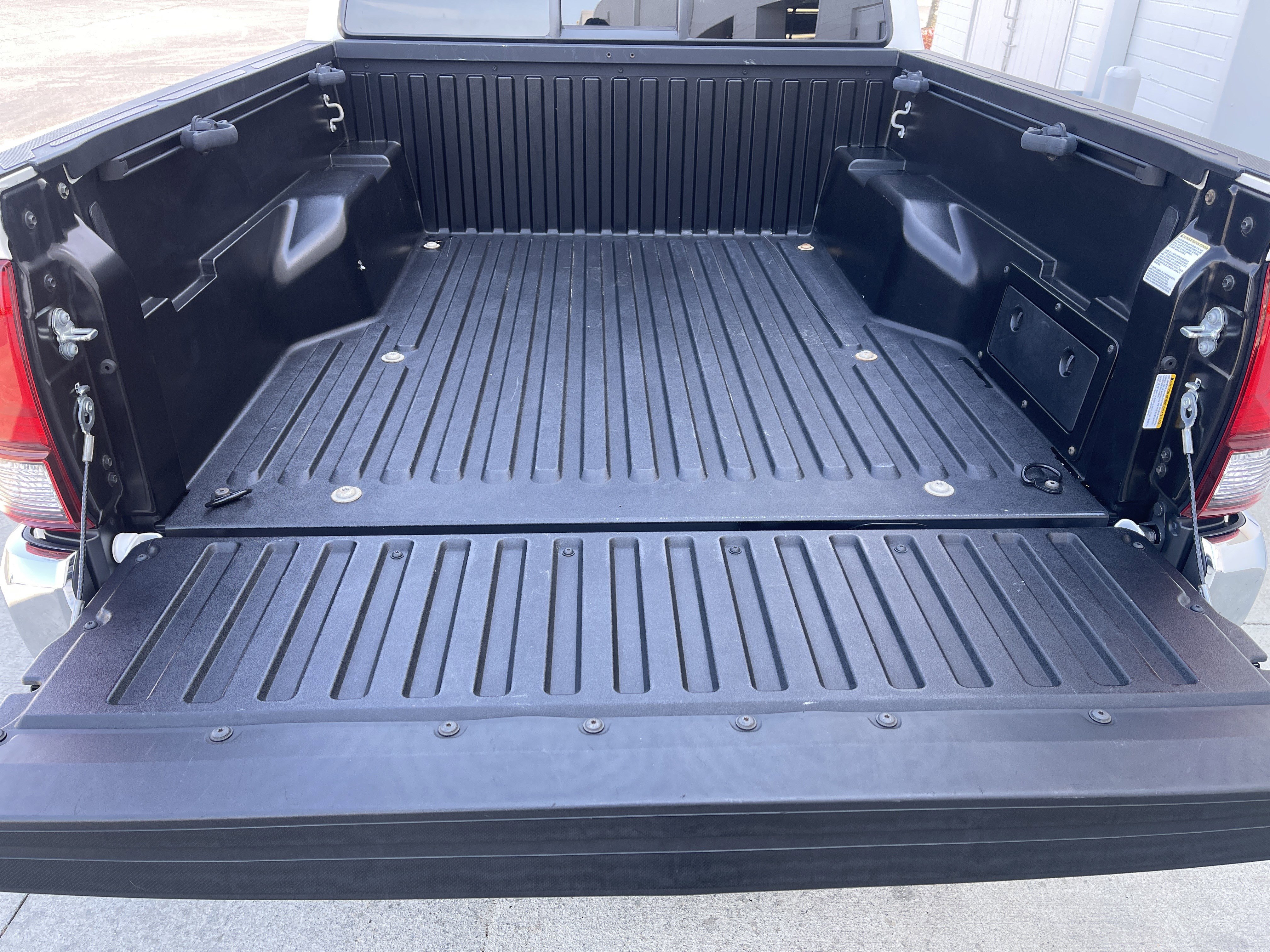 Used 2022 Toyota Tacoma SR5 image 30