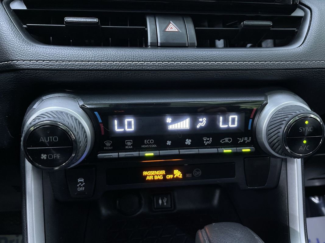 Used 2019 Toyota RAV4 XLE image 23