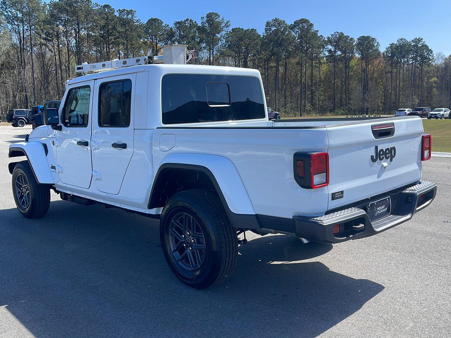 New 2026 Jeep Gladiator Sport AWD/4WD image 5