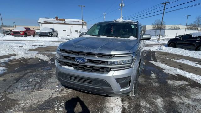 Used 2022 Ford Expedition XLT image 5