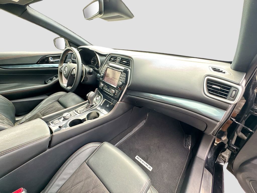 Used 2023 Nissan Maxima SR w/ Sport Mat Group FWD image 31