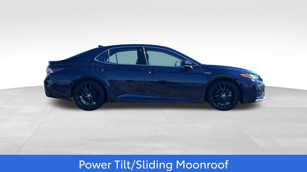 Used 2021 Toyota Camry XSE w/ Navigation Upgrade Package FWD image 8