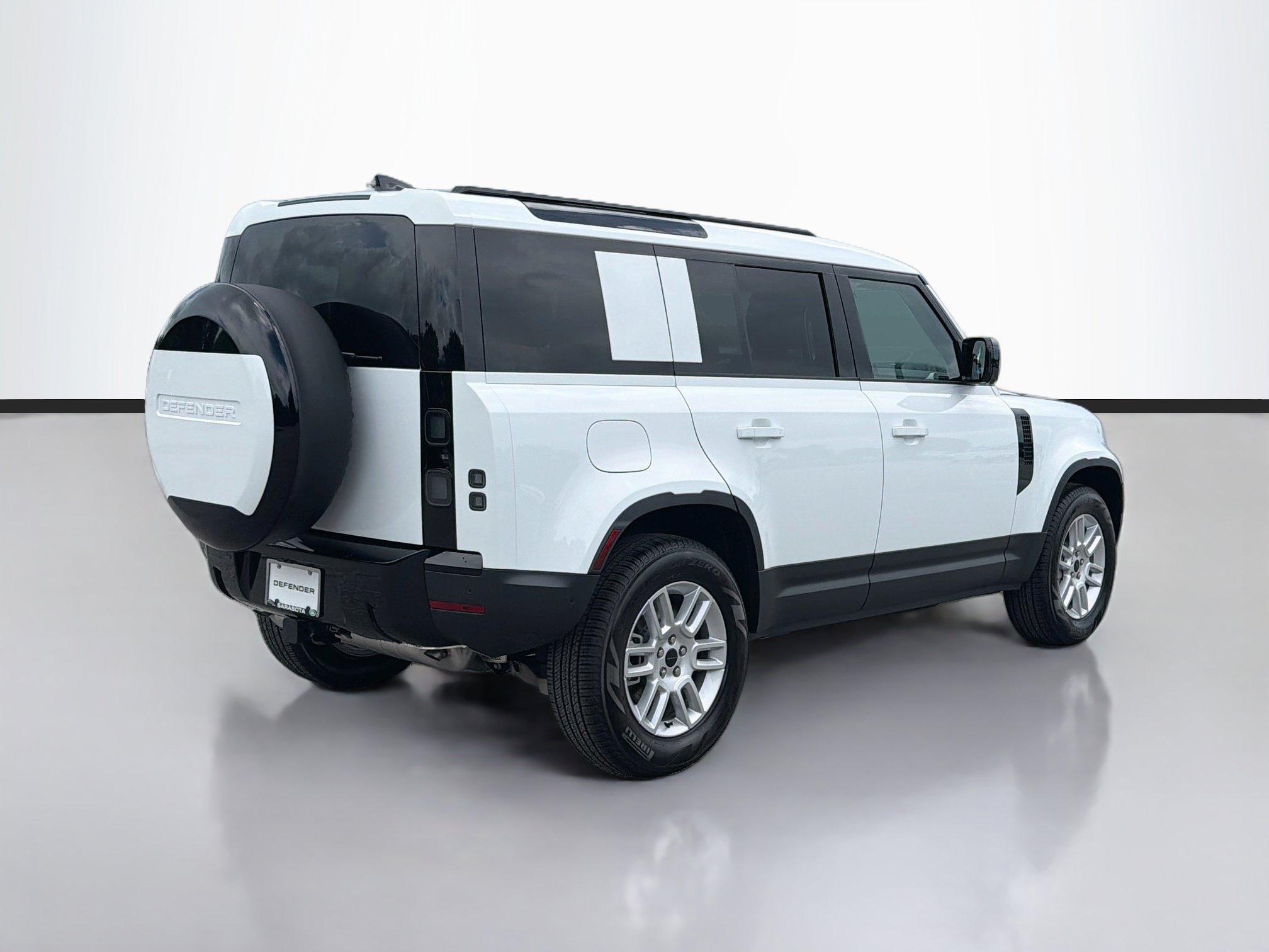 New 2026 Land Rover Defender 110 S AWD/4WD image 5