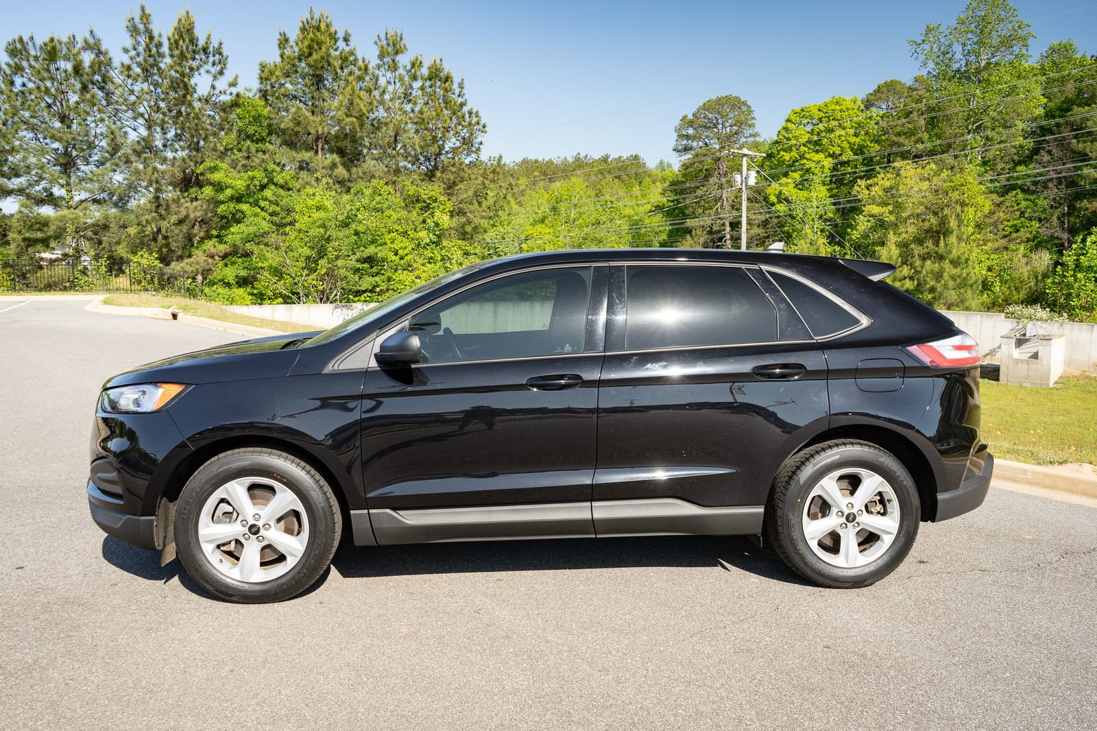 Used 2023 Ford Edge SE AWD/4WD image 5