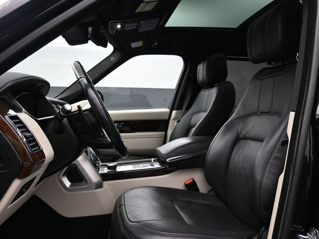 Used 2020 Land Rover Range Rover Long Wheelbase HSE image 10