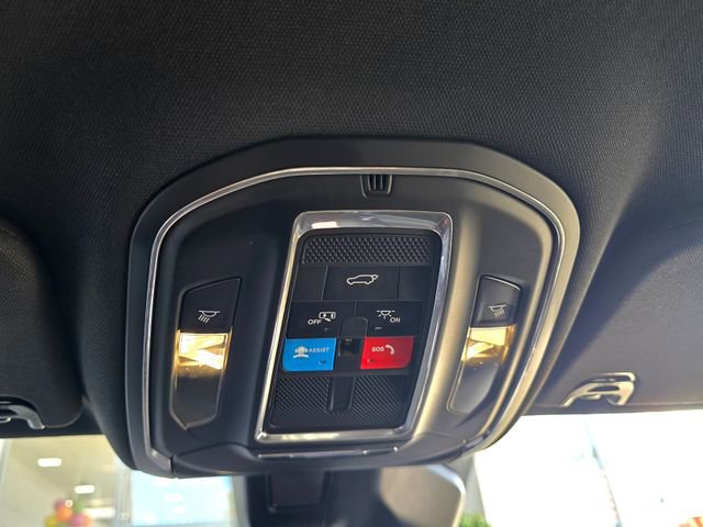 Certified 2024 Jeep Wagoneer Series II image 20