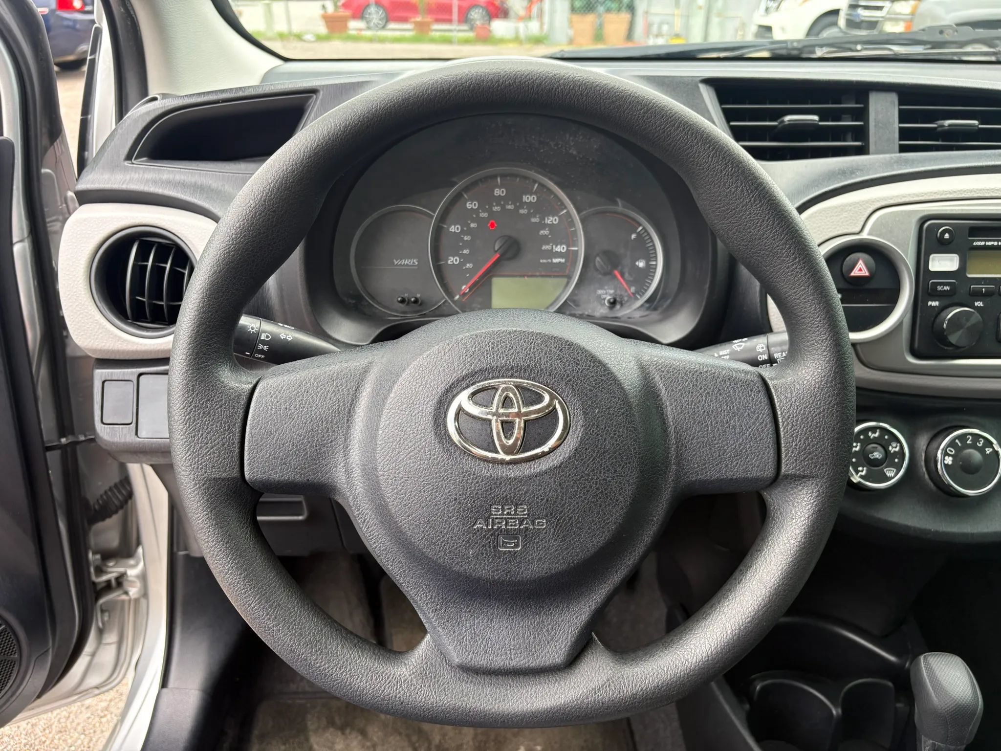 Used 2012 Toyota Yaris SE FWD image 11