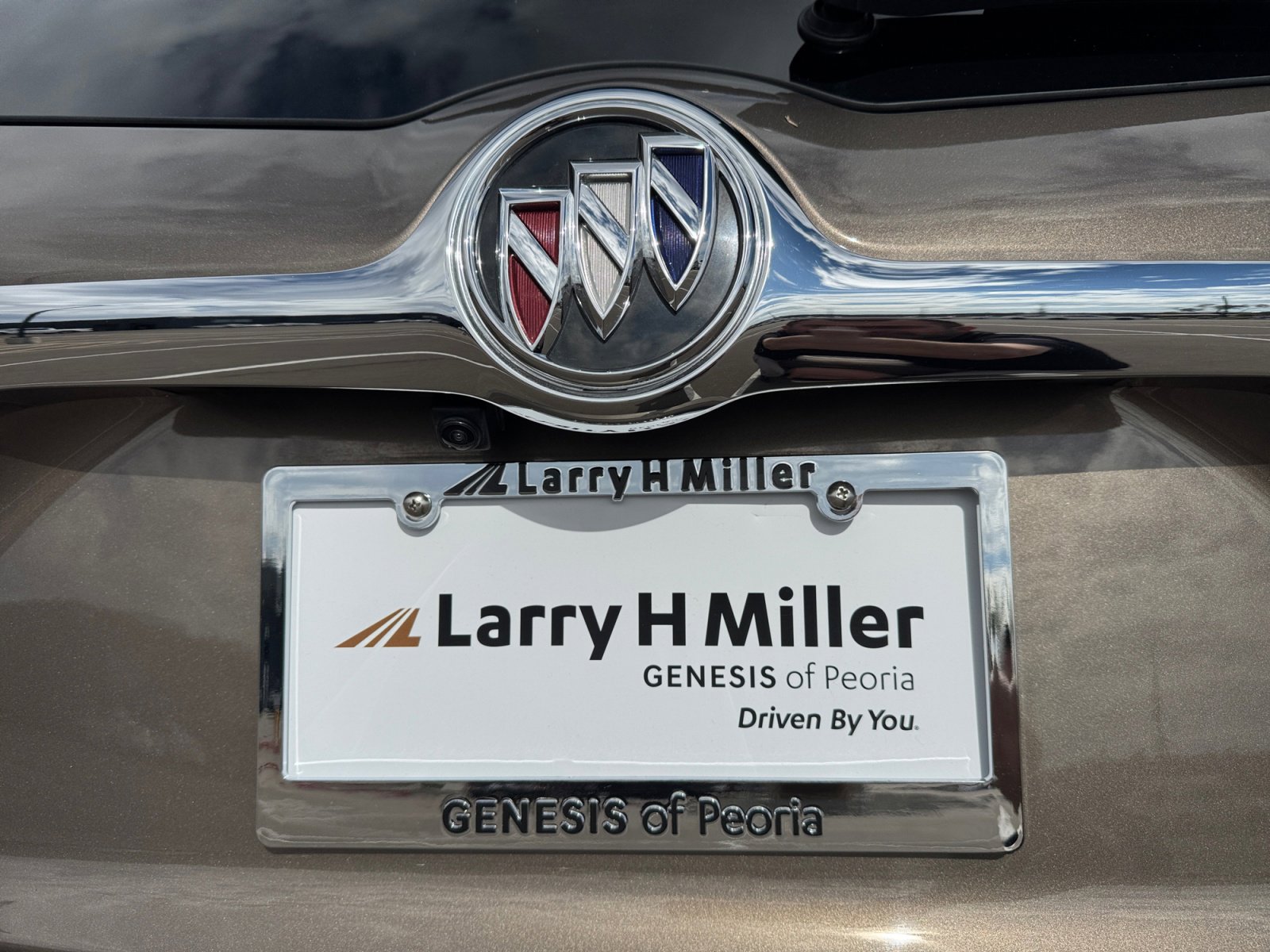 Used 2019 Buick Envision Premium w/ Driver Confidence Package image 24