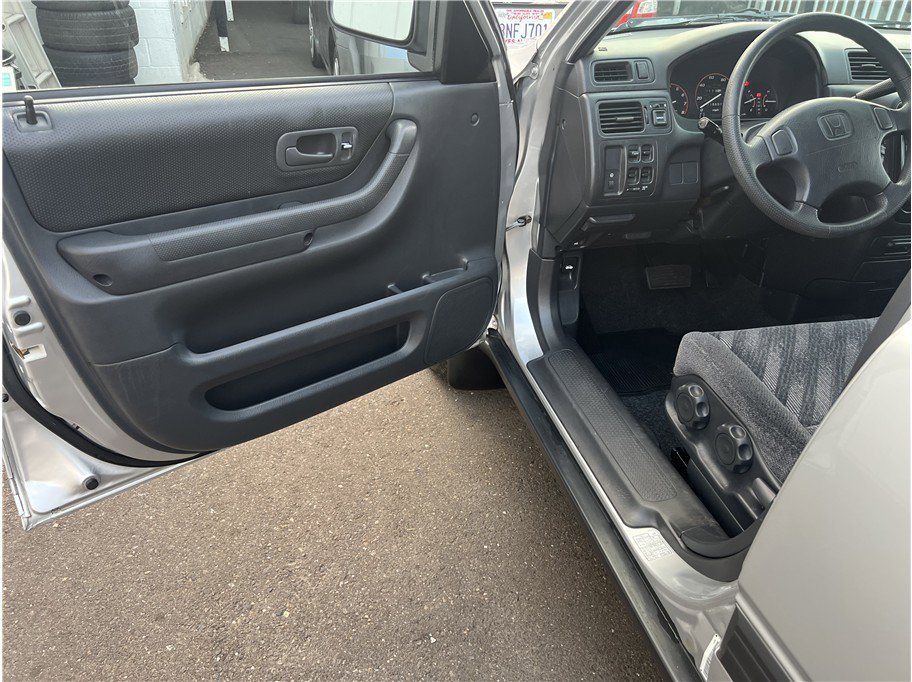 Used 1999 Honda CR-V LX image 12
