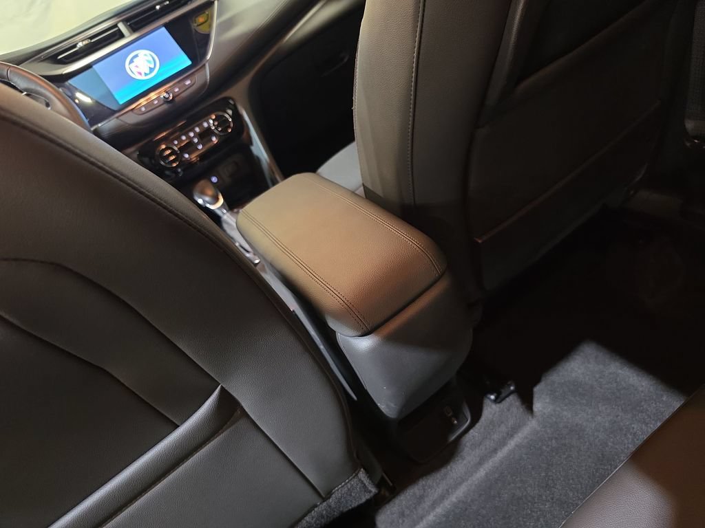 Used 2023 Buick Encore GX Select w/ Sport Touring Package FWD image 22