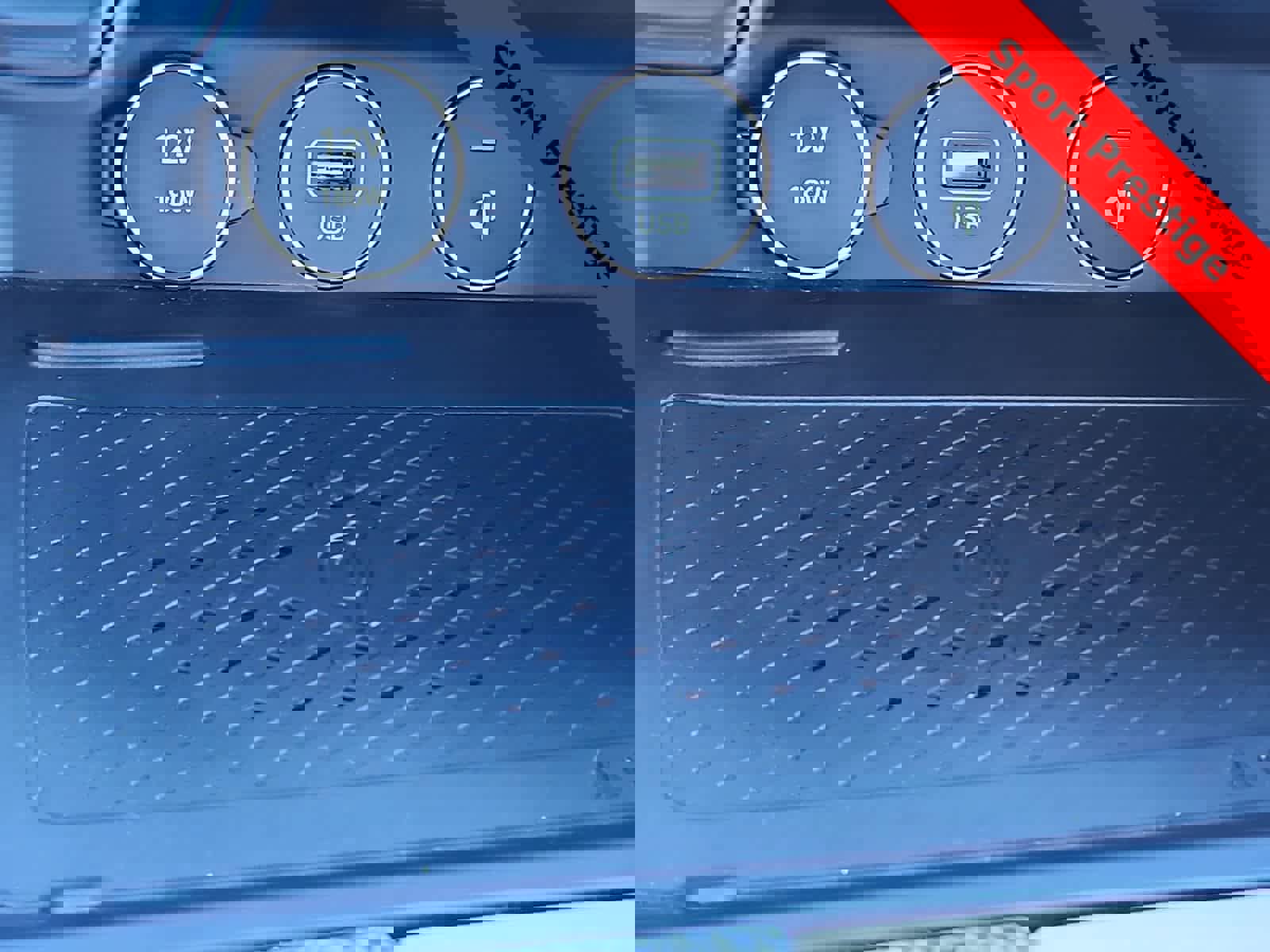 Used 2023 Genesis G70 2.0T w/ Sport Prestige Package RWD image 28