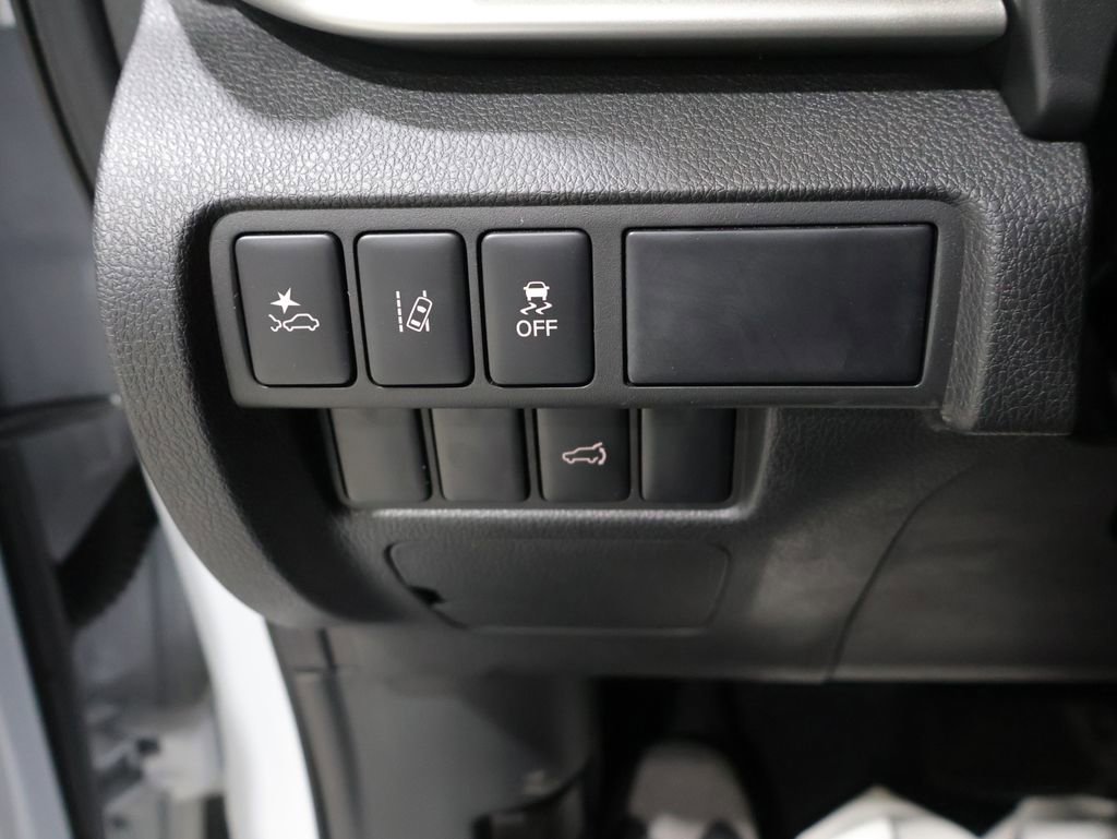 Used 2024 Mitsubishi Eclipse Cross SEL image 31