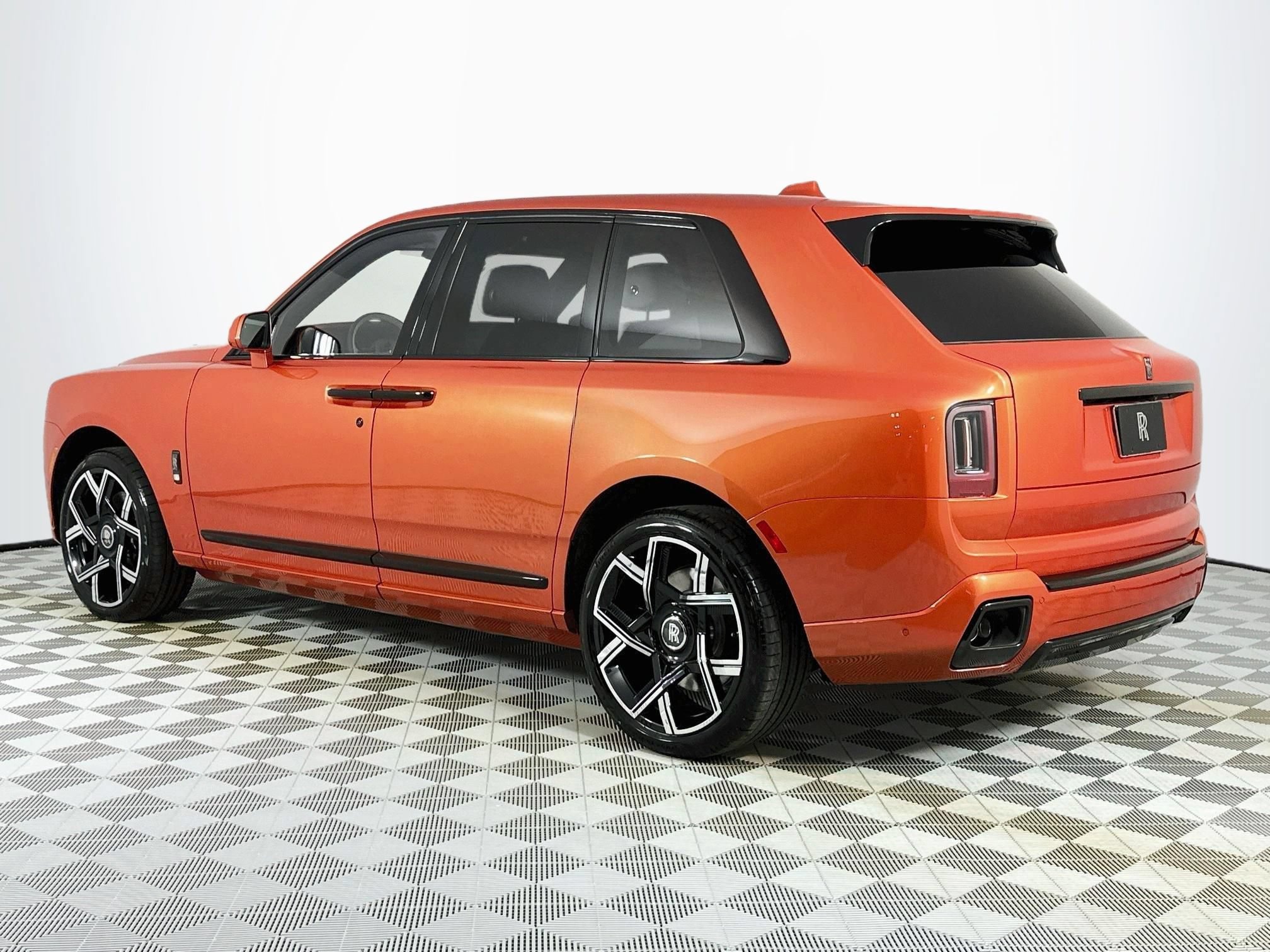 New 2027 Rolls-Royce Cullinan Black Badge AWD/4WD image 2