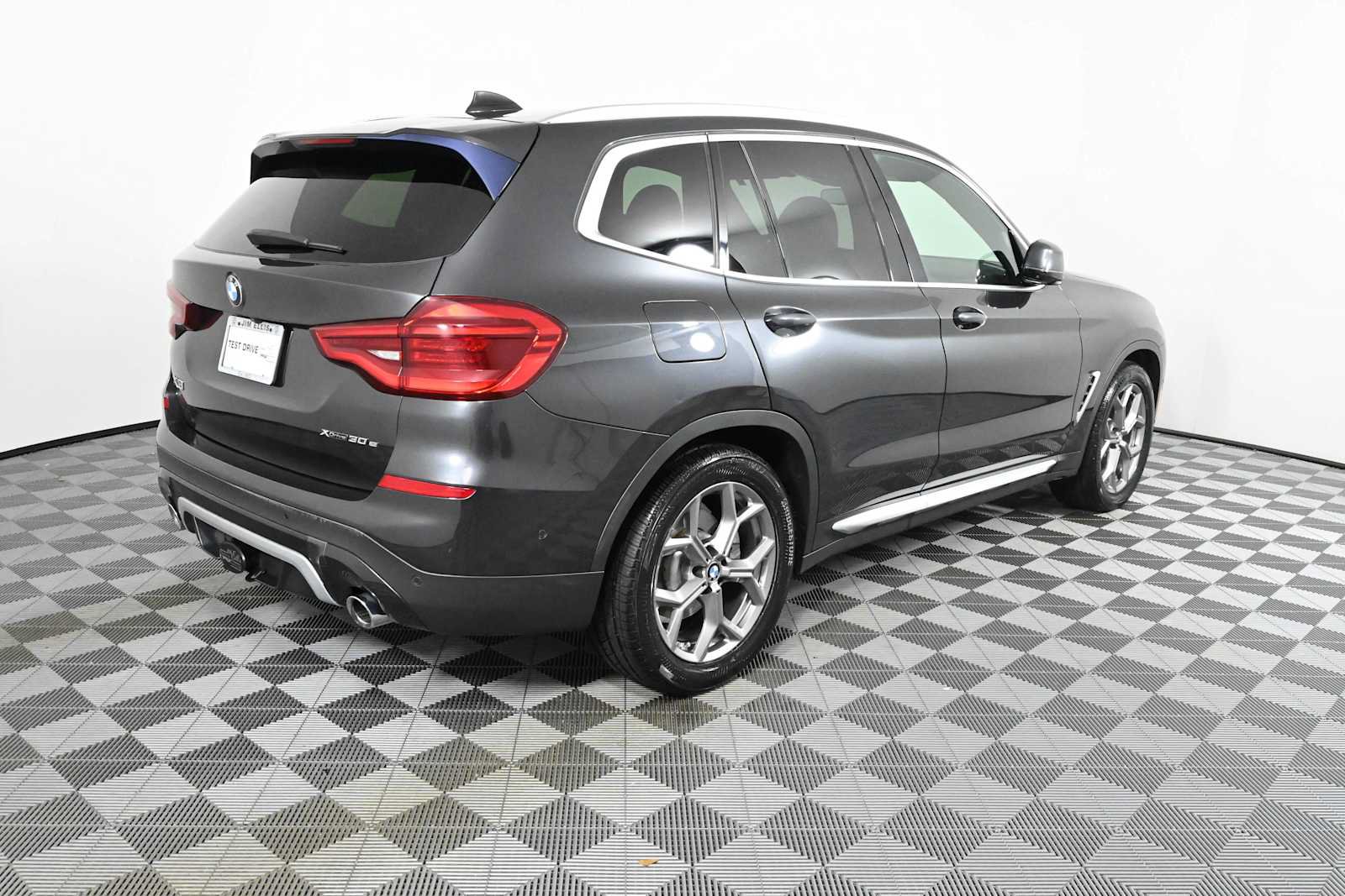 Used 2021 BMW X3 xDrive30e w/ Executive Package AWD/4WD image 9