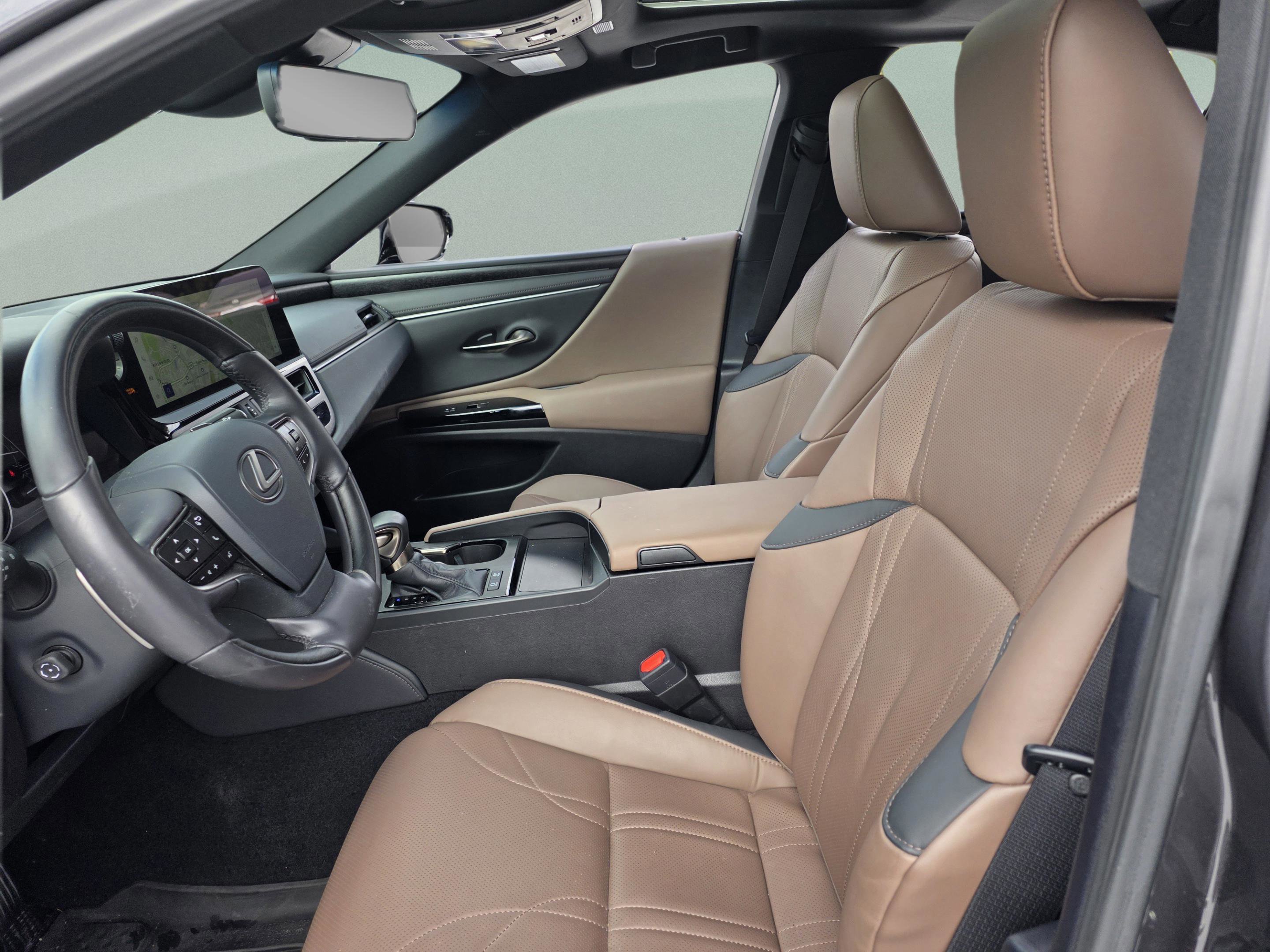 Certified 2024 Lexus ES 300h ES 300h Luxury w/ Technology Package image 12