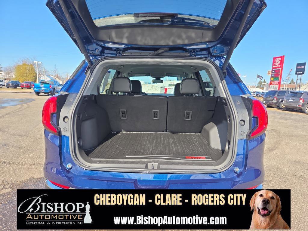 Used 2022 GMC Terrain SLT image 30