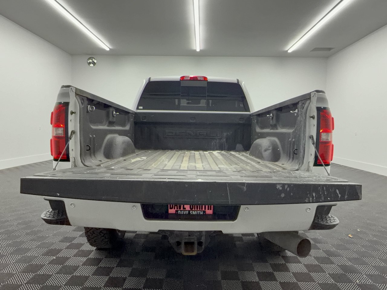 Used 2019 GMC Sierra 2500 Denali w/ Suspension Package, Off-Road AWD/4WD image 28