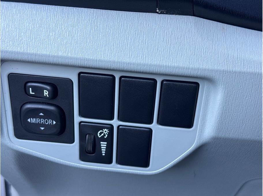 Used 2012 Toyota Prius Two image 11