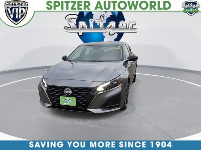 Used 2023 Nissan Altima 2.5 SR image 3