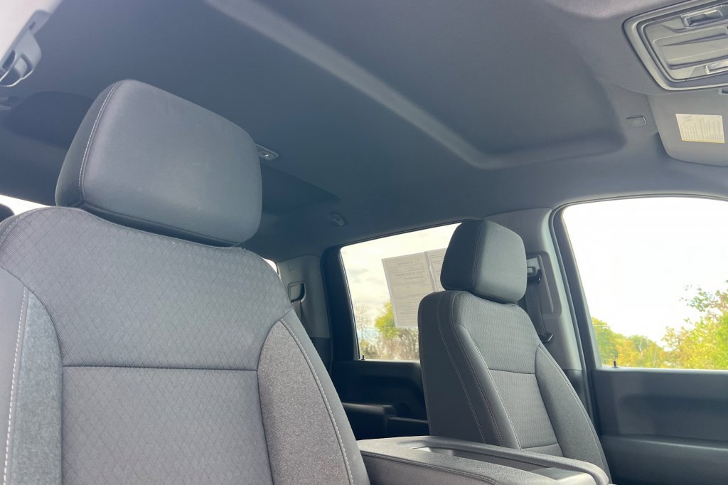 Used 2024 Chevrolet Silverado 2500 Custom w/ Custom Convenience Package image 13