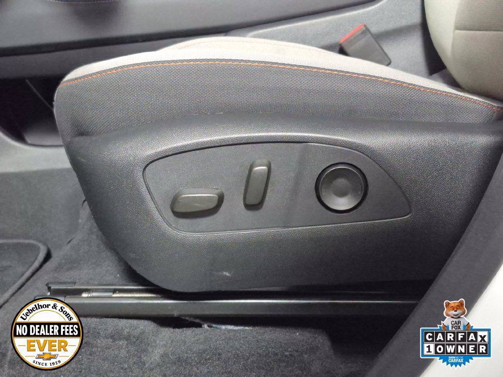 Certified 2026 Chevrolet Traverse LT w/ Driver Confidence Package FWD image 18
