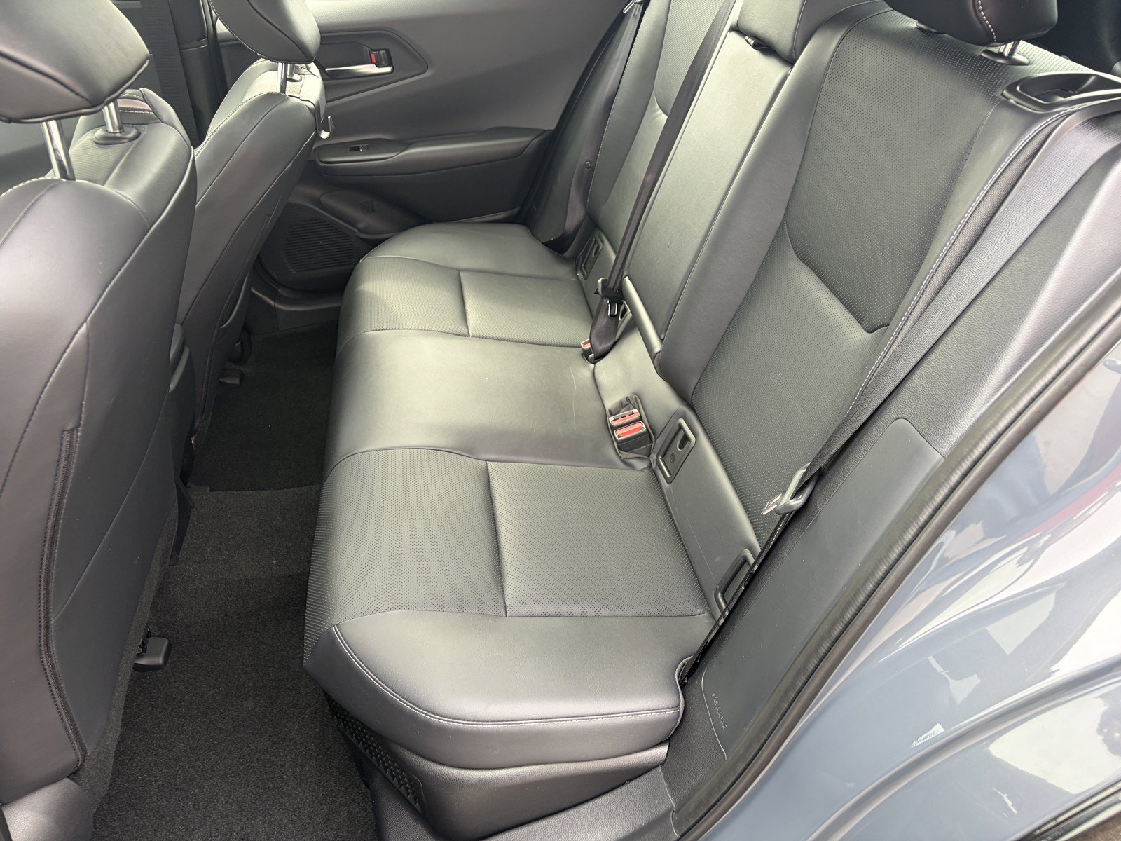 Used 2024 Toyota Prius XLE AWD/4WD image 9