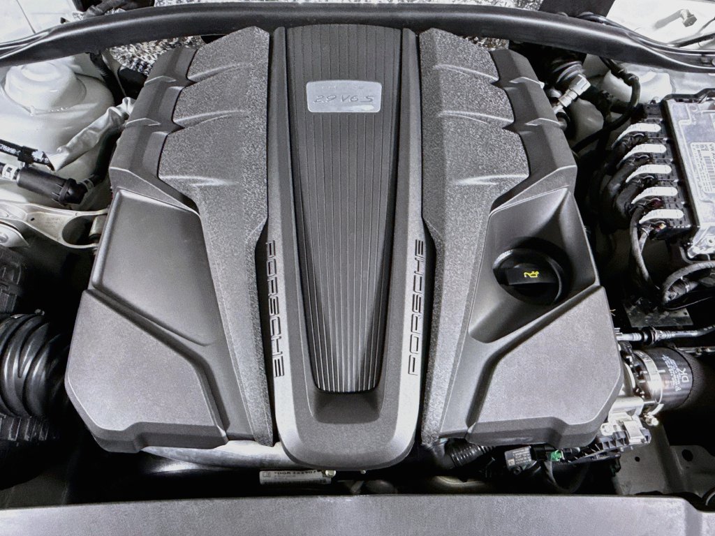 Certified 2026 Porsche Macan S AWD/4WD image 28