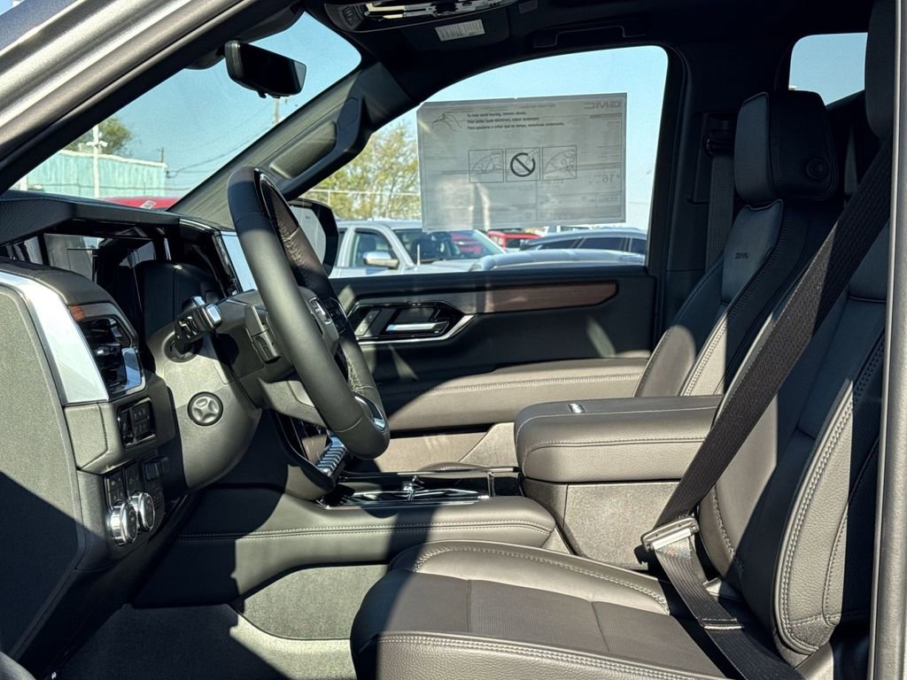 New 2026 GMC Yukon Denali w/ Denali Reserve Package image 16