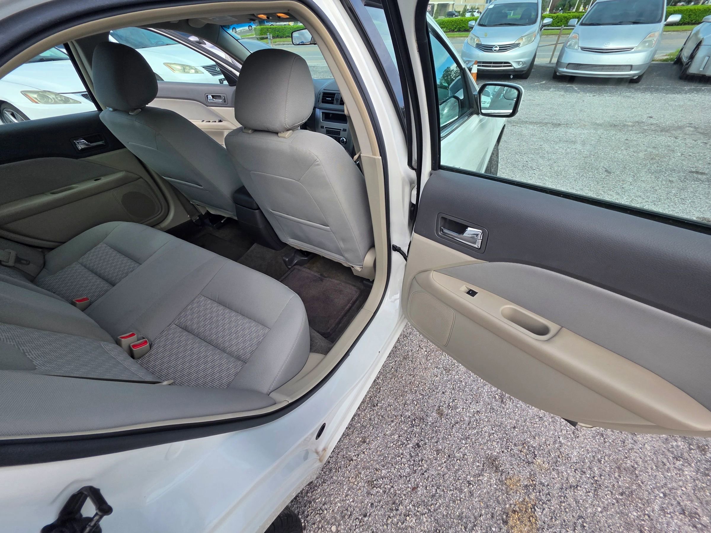 Used 2012 Ford Fusion SE image 18