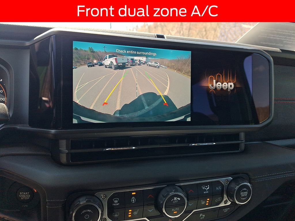 Used 2025 Jeep Wrangler Unlimited Rubicon w/ Safety Group image 17