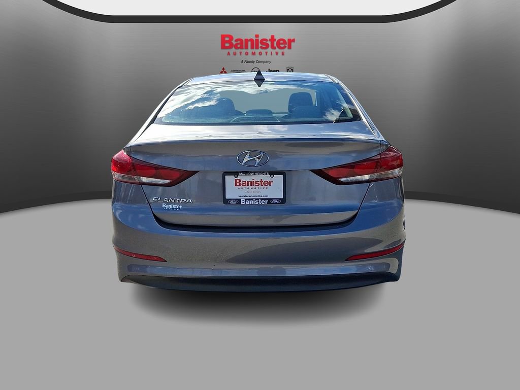 Used 2018 Hyundai Elantra SEL image 5