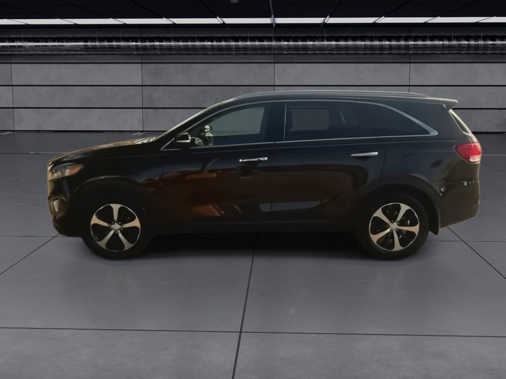 Used 2017 Kia Sorento EX image 5