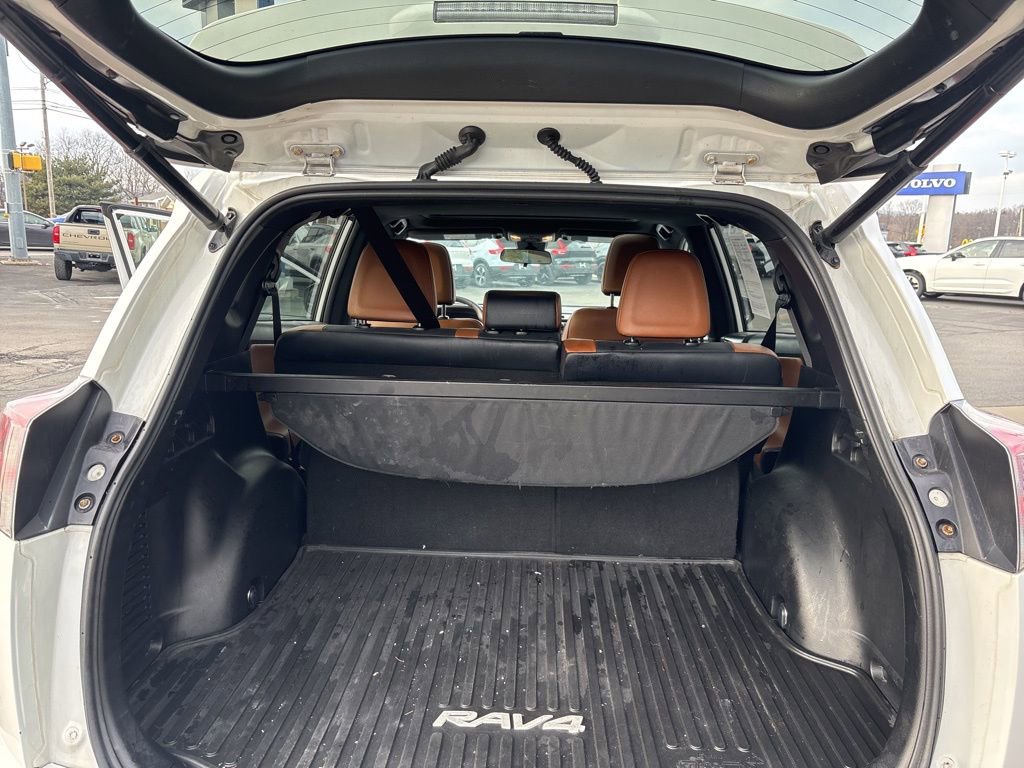 Used 2017 Toyota RAV4 SE w/ Power Special Value Package image 36