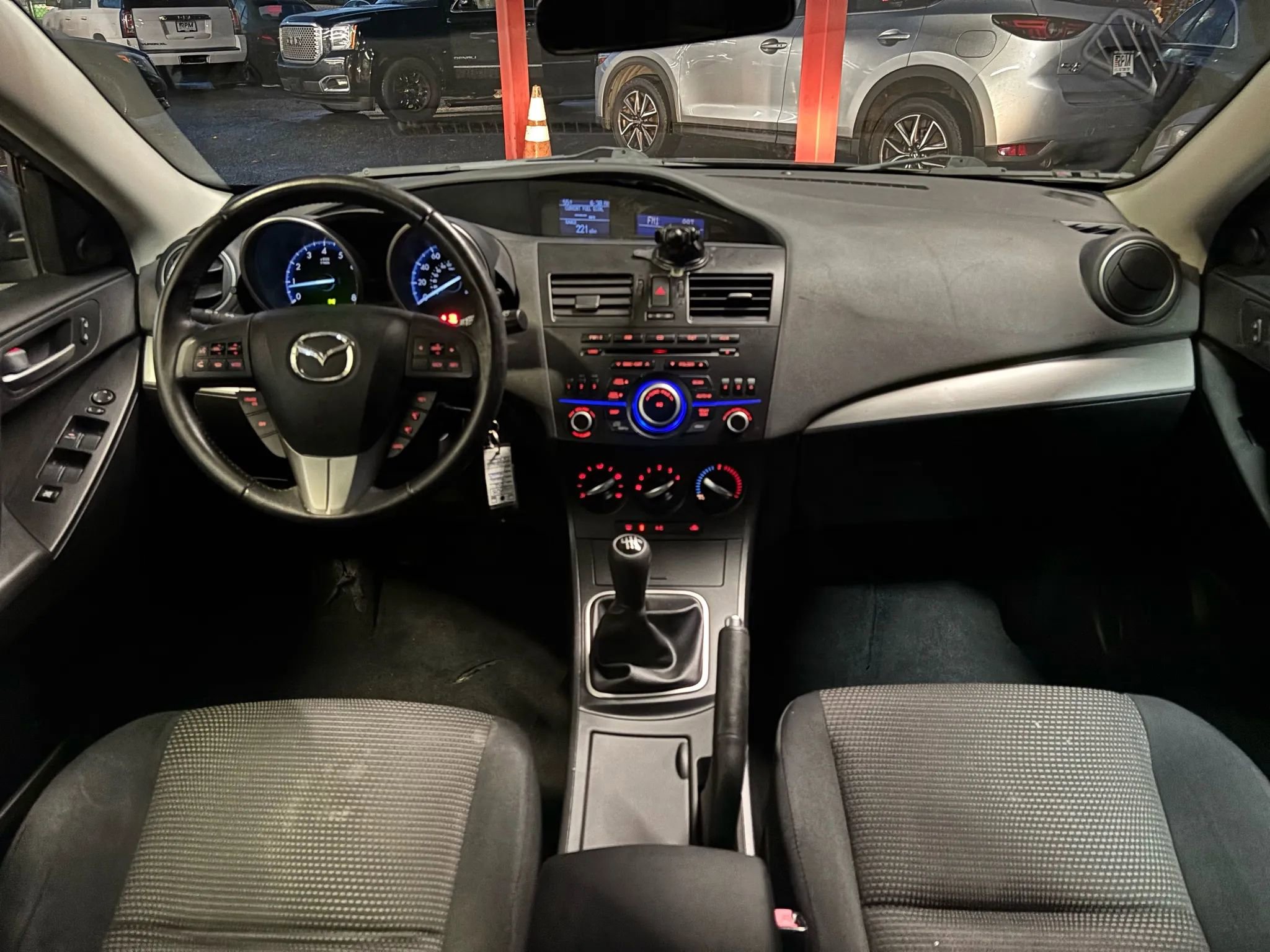 Used 2012 MAZDA MAZDA3 i Touring image 9