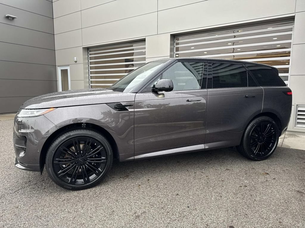 New 2026 Land Rover Range Rover Sport Dynamic SE AWD/4WD image 3