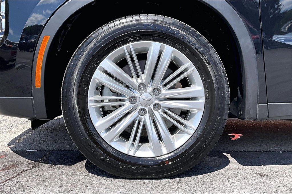 Used 2025 Mitsubishi Outlander ES AWD/4WD image 9