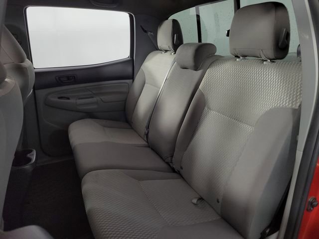 Used 2015 Toyota Tacoma PreRunner w/ SR5 Package image 17