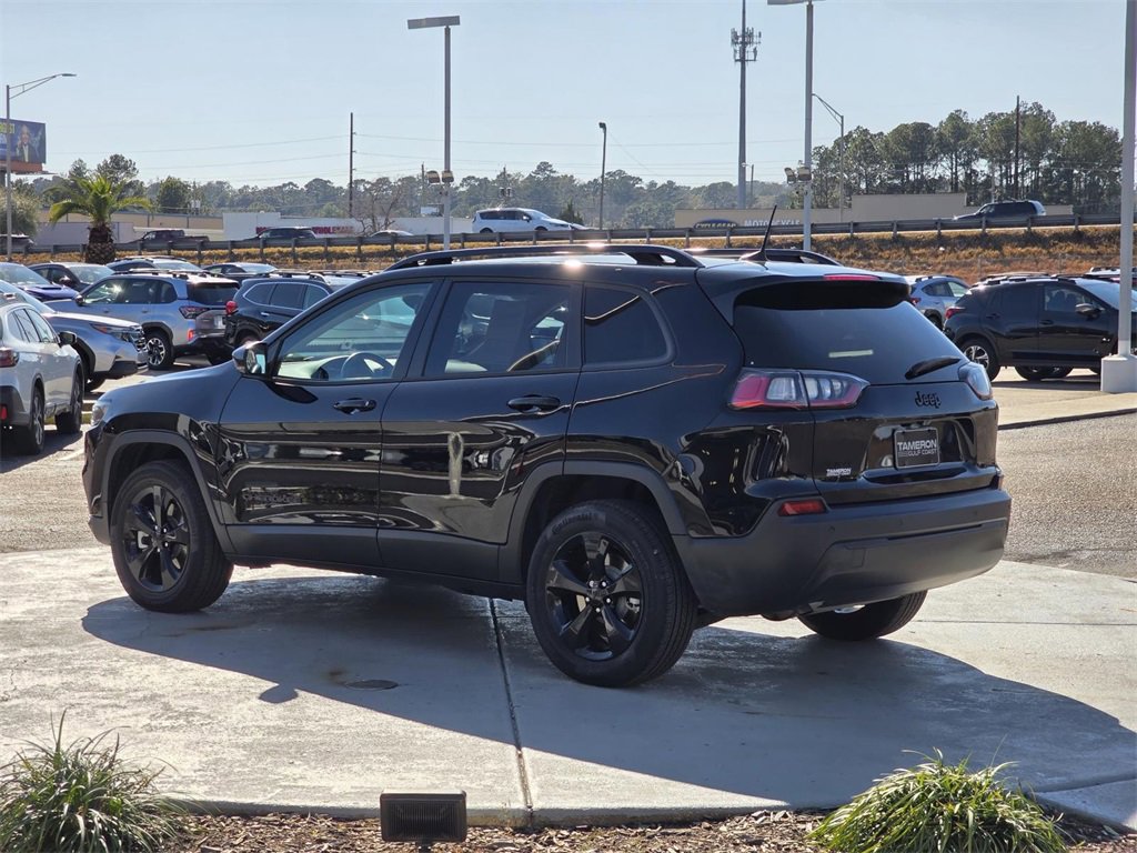Used 2021 Jeep Cherokee Latitude Plus image 4