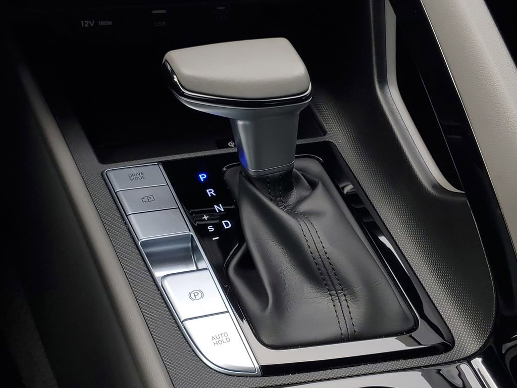 Used 2024 Hyundai Elantra SEL w/ Convenience Package FWD image 25