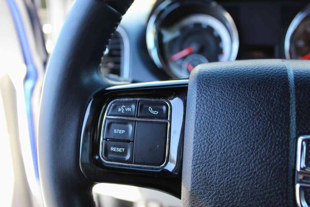 Used 2019 Dodge Grand Caravan SXT image 15