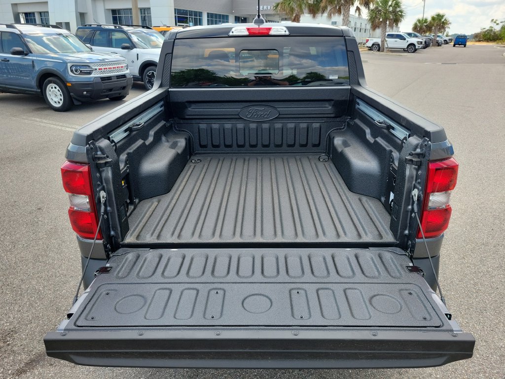 New 2026 Ford Maverick Lariat w/ Black Appearance Package AWD/4WD image 8