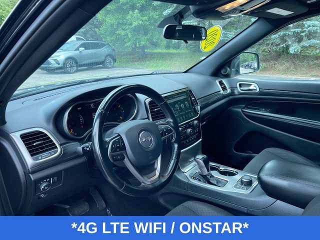 Used 2020 Jeep Grand Cherokee Laredo w/ All-Weather Capability Group AWD/4WD image 11