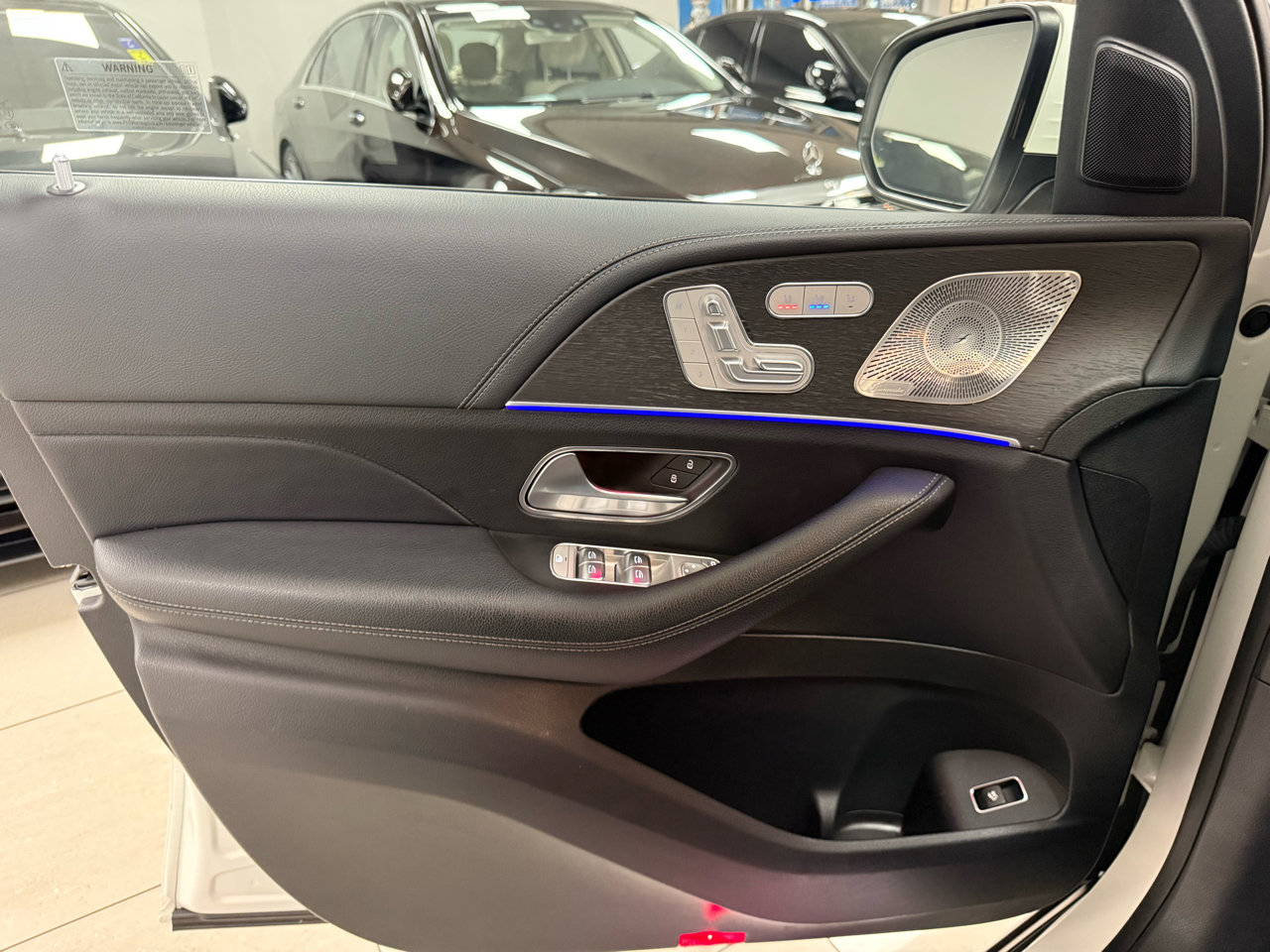 Used 2022 Mercedes-Benz GLS 450 4MATIC image 9