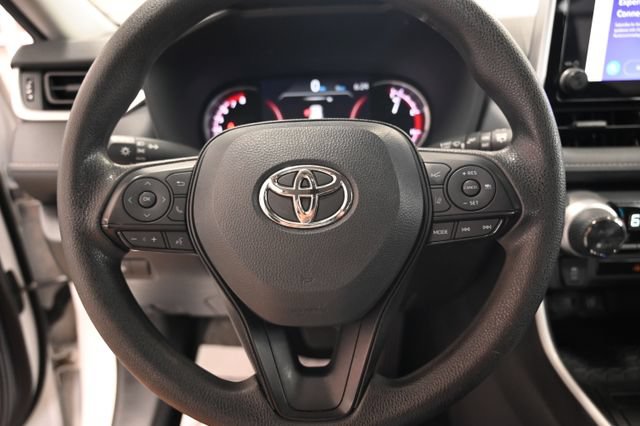 Used 2024 Toyota RAV4 XLE FWD image 20