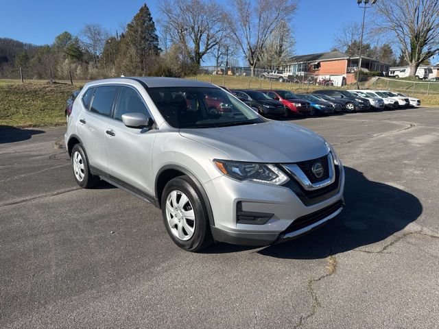 Used 2019 Nissan Rogue S AWD/4WD image 2