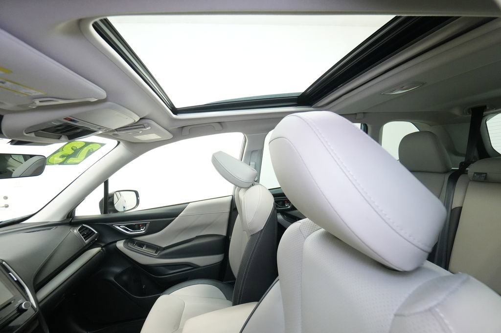 Used 2023 Subaru Forester Limited w/ Popular Package #3 image 18