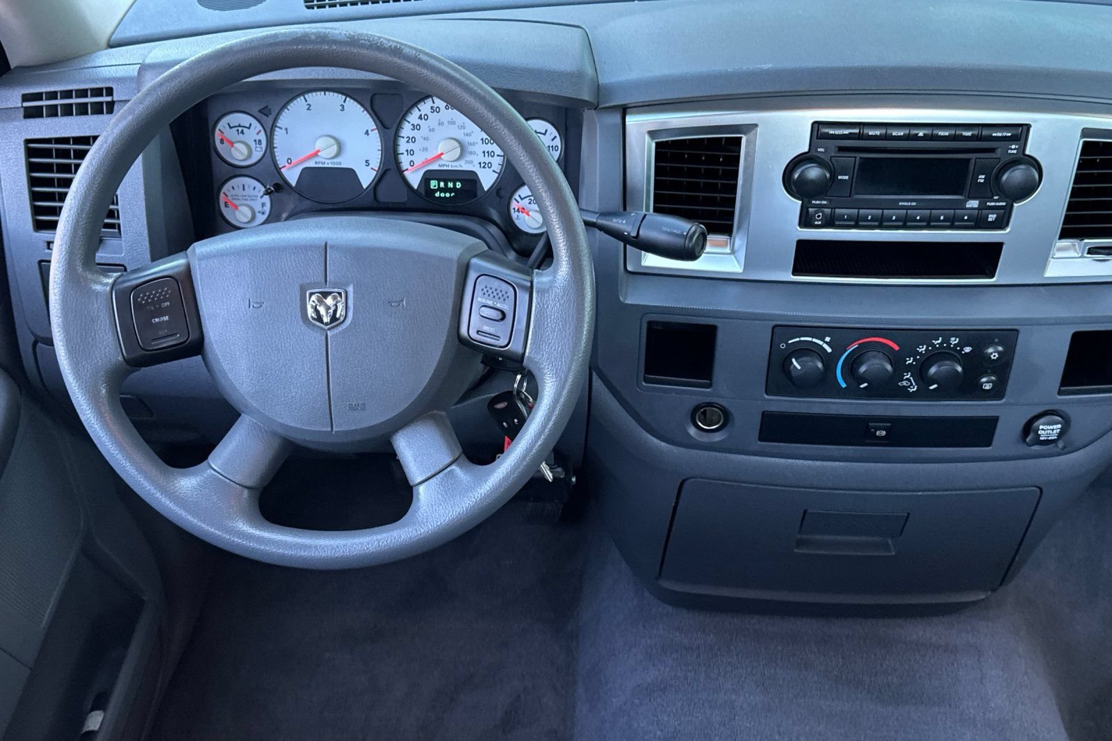 Used 2007 Dodge Ram 2500 Truck SLT w/ Trailer Tow Group RWD image 15